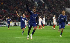 乔-科尔：巴黎会赢得欧冠，巴萨在对阵多特的比赛中暴露了弱点